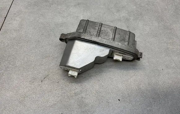 Audi Q3 8U Headlight ballast module Xenon 