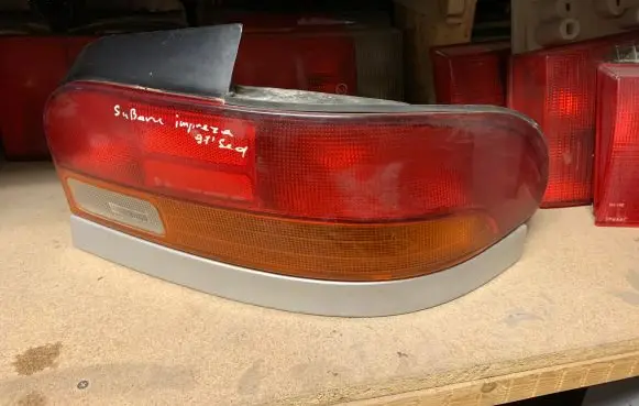 Subaru Impreza I Rear/tail lights 3309406