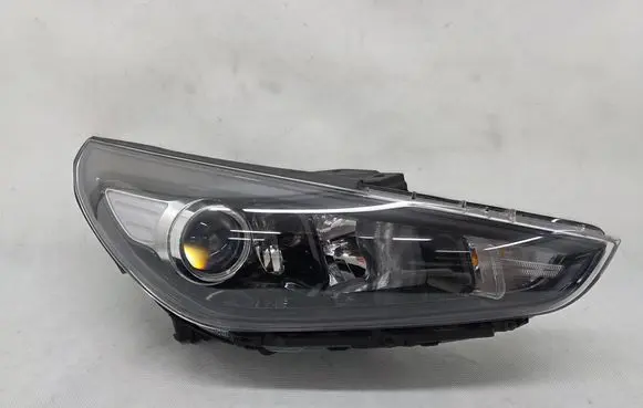 Hyundai i30 Headlight/headlamp 92102G4060