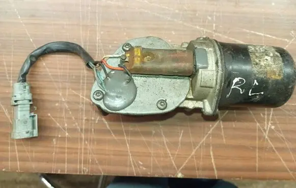 Renault Laguna II Wiper motor