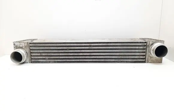 BMW 5 E60 E61 Intercooler radiator 7795823 1751779582301 F6438000