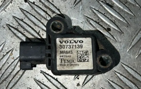 Volvo S80 Airbag deployment crash/impact sensor 8839A6 30737139 MRSA5