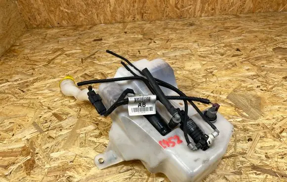 Ford Kuga II Windshield washer fluid reservoir/tank CV4413K175AE
