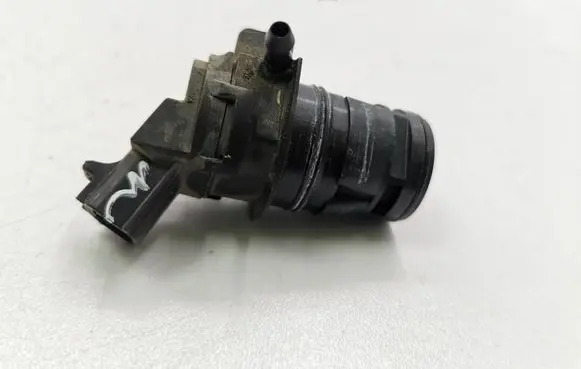 Mazda CX-7 Windscreen/windshield washer pump 8603102451