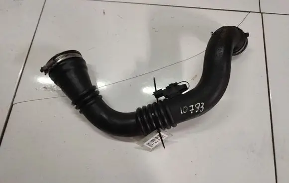 Intercooler hose/pipe