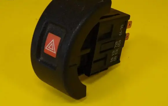 Opel Astra G Hazard light switch 09131728 09138059