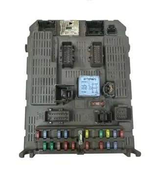 Citroen C8 Fuse module 1400310480