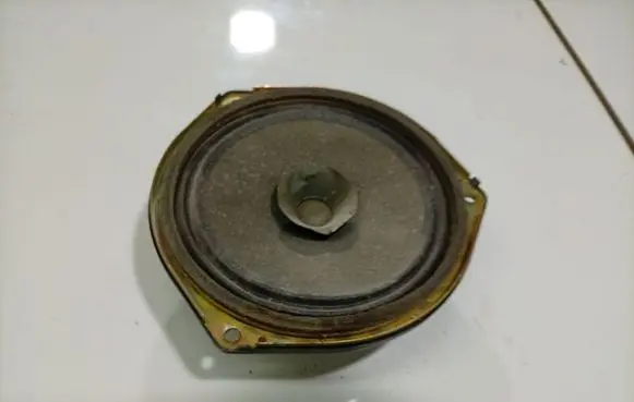 Mazda 323 Front door speaker 