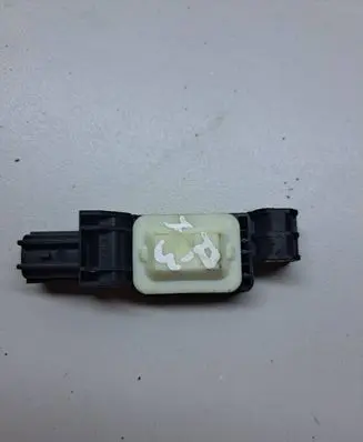Audi A3 S3 A3 Sportback 8P Airbag deployment crash/impact sensor 4B0959643D 300506 017852