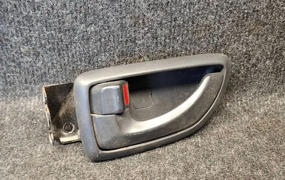 Hyundai H-1, Starex, Satellite Front door handle cover 826114H000