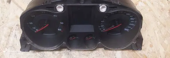Volkswagen PASSAT B6 Speedometer (instrument cluster) A2C53042108