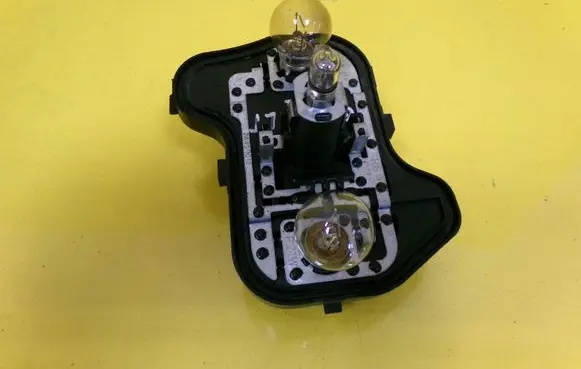 Volkswagen Golf V Tail light bulb cover holder 1K6945257