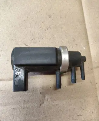 Toyota Avensis T250 Turbo solenoid valve 059906627B 7290322