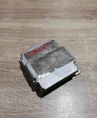 Audi A3 S3 8L Airbag control unit/module 0285001304