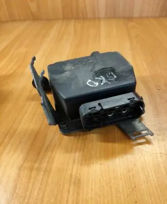 Volkswagen PASSAT B6 Turbo solenoid valve 3C0906625 400434F