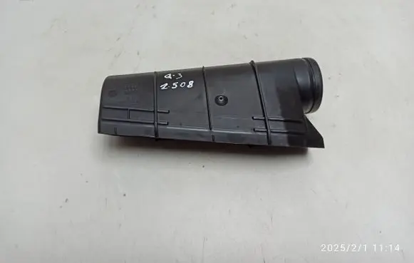 Audi Q3 8U Air intake duct part 8U0805962A