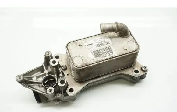Mercedes-Benz C W204 Engine oil radiator A6511800665