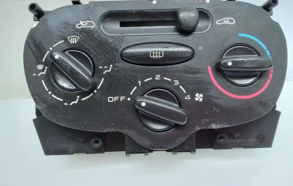 Peugeot 206 Climate control unit 1068901