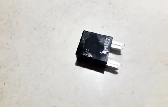 KIA Carnival Other relay 0k95a67740