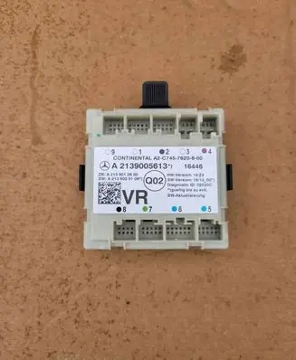 Mercedes-Benz E W213 Door control unit/module A2139005613