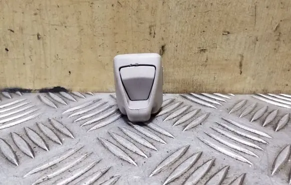 Volvo S60 Sun visor clip/hook/bracket 