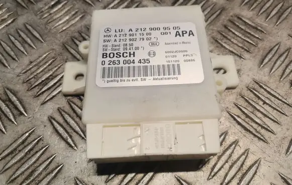 Mercedes-Benz E W212 Parking PDC control unit/module 2129009505