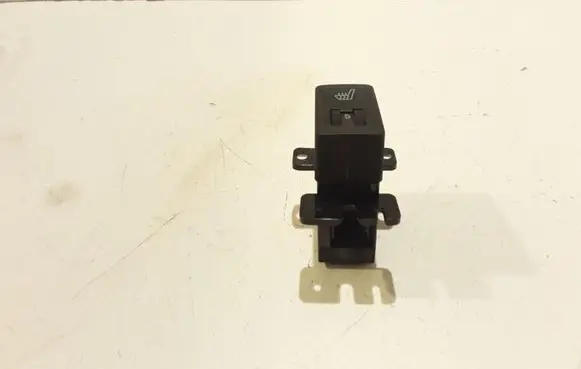 KIA Opirus Seat heating switch