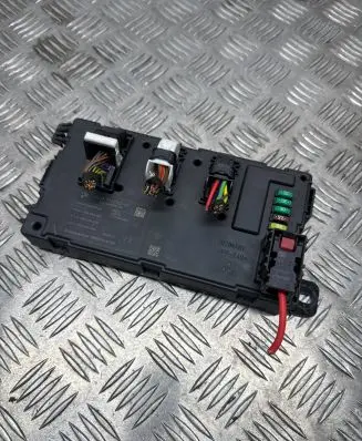 BMW 3 F30 F35 F31 Comfort/convenience module 9329702 003000002 00000F48