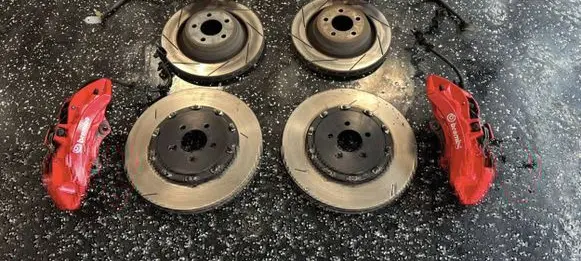 Dodge Challenger Brake discs and calipers set 
