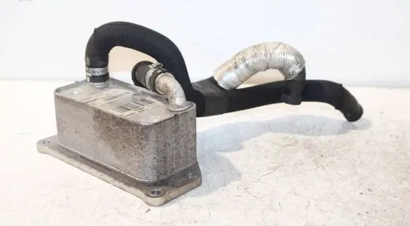 Volvo V70 Oil filter mounting bracket 31325045