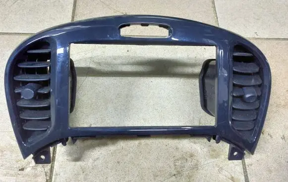 Nissan Juke I F15 Radio/GPS head unit trim NISSAN-JUKE