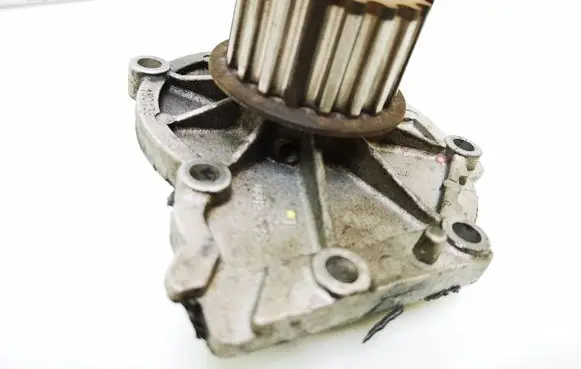 Volvo V70 Water pump 06022536 150138