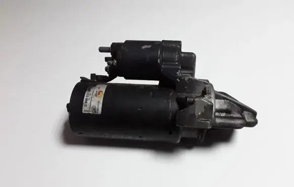 Land Rover Defender Starter motor 0986021810