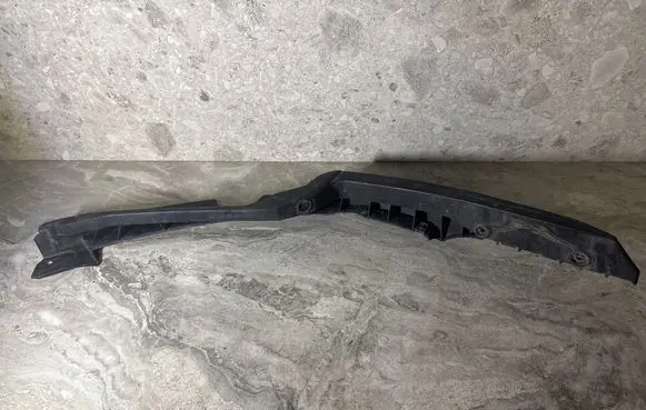 Skoda Octavia Mk2 (1Z) Front bumper mounting bracket 1Z0807183D