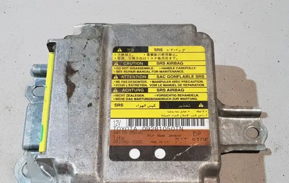 Toyota Avensis T220 Airbag control unit/module 8917005030