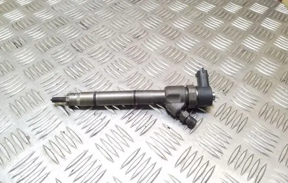 Hyundai i40 Fuel injector 338002A800 0445110411