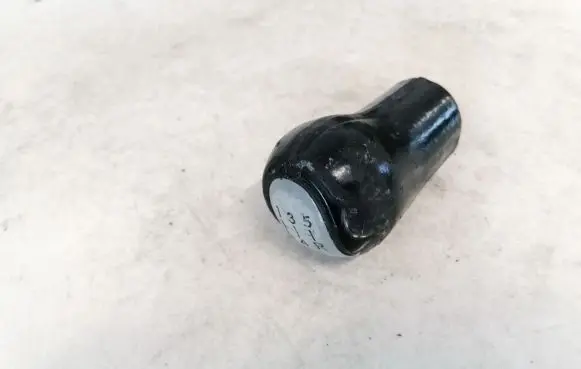 Toyota Corolla E120 E130 Gear lever shifter trim leather/knob