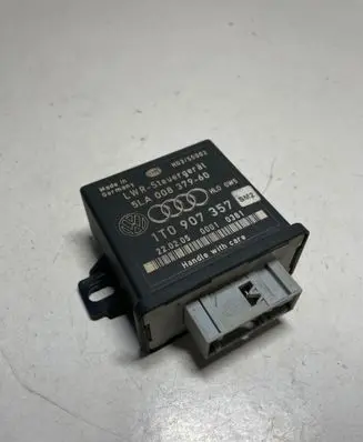 Volkswagen Touran I Light module LCM 1T0907357 5LA00837960 00010381