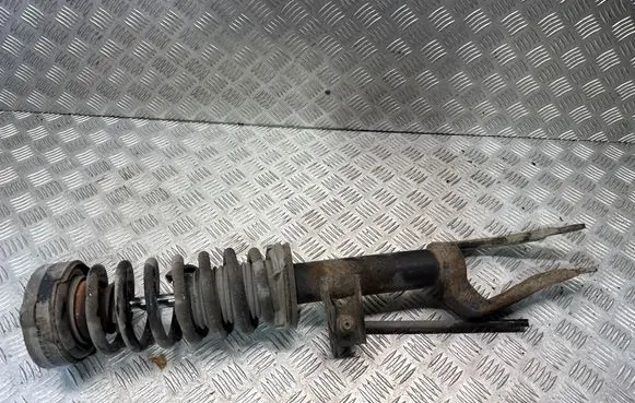 BMW 5 F10 F11 Front shock absorber with coil spring 6789361