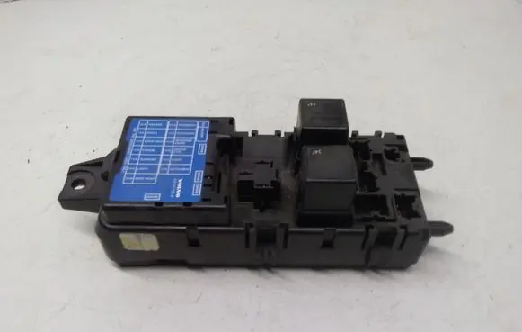 Volvo S40, V40 Fuse module