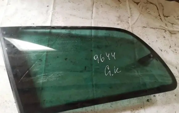 Volkswagen Sharan Rear side window as3