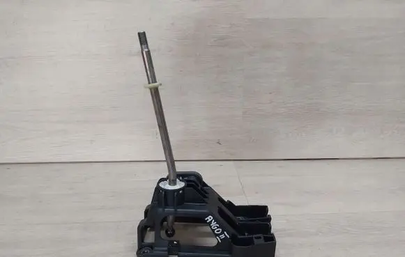 Toyota Aygo AB40 Gear shifter/selector 