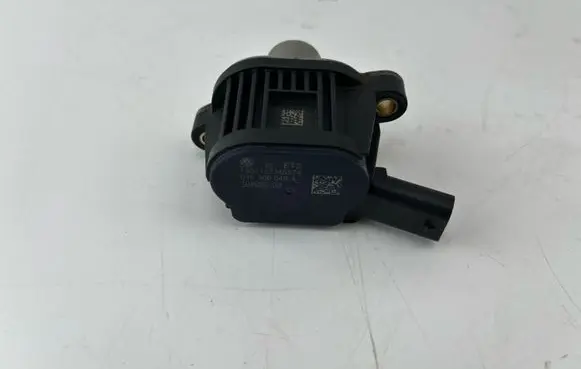 Audi A3 S3 8V Camshaft vanos timing valve 04E906048A