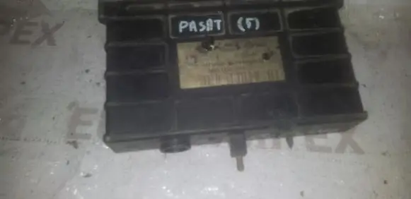 Volkswagen PASSAT B4 Gearbox control unit/module 5DG00696121 095927731BB