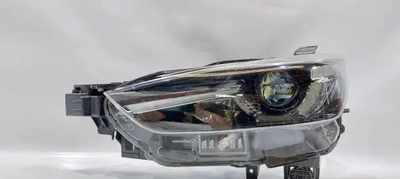 Mazda CX-30 Headlight/headlamp D10E-51040