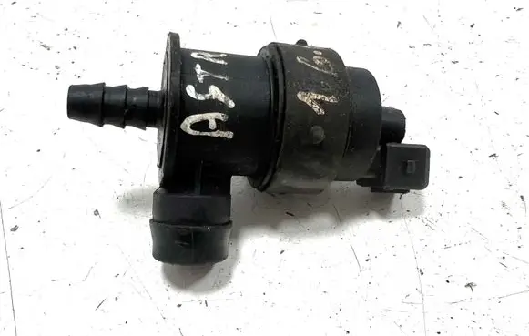 Opel Astra H Vacuum valve 13110331