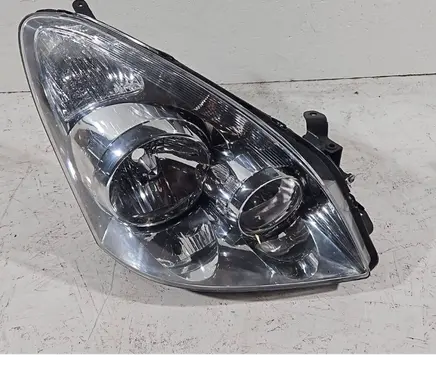 Toyota Corolla Verso AR10 Headlight/headlamp 811300F010 811700F060