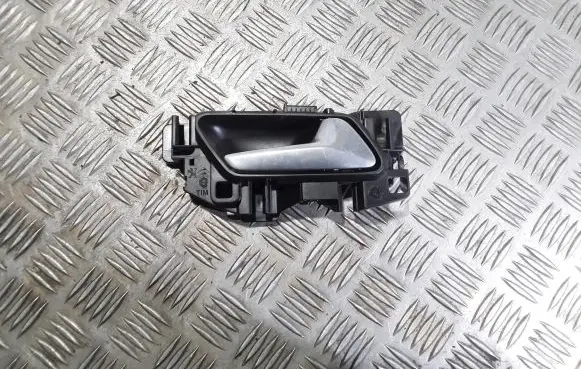 Opel Crossland X Front door interior handle 311337 311308 25527W01
