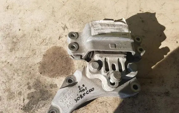 Volkswagen Scirocco Gearbox mounting bracket 1K0199555