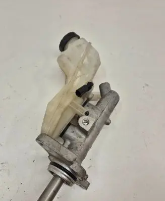 Toyota Corolla E120 E130 Master brake cylinder 7447125114 122R